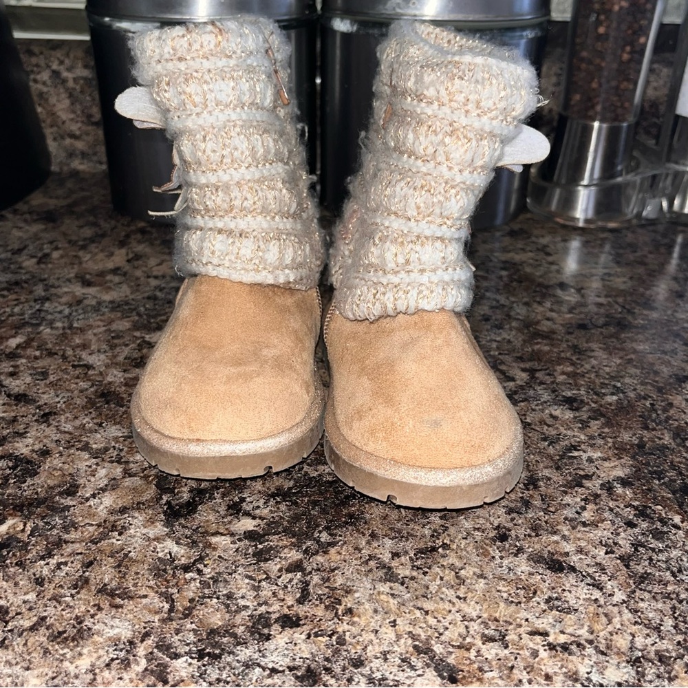 Seychelles Kids Tan Suede Boots with Knit Cuffs